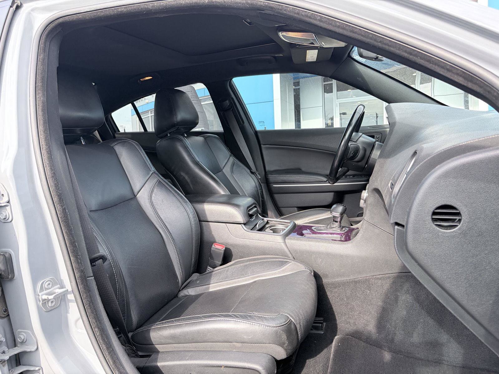 Used 2021 Dodge Charger SXT w/ Leather Interior Group RWD image 11