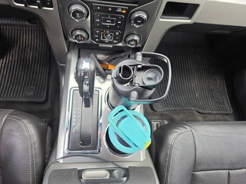 Used 2014 Ford F150 FX4 w/ Equipment Group 402A Luxury AWD/4WD image 16