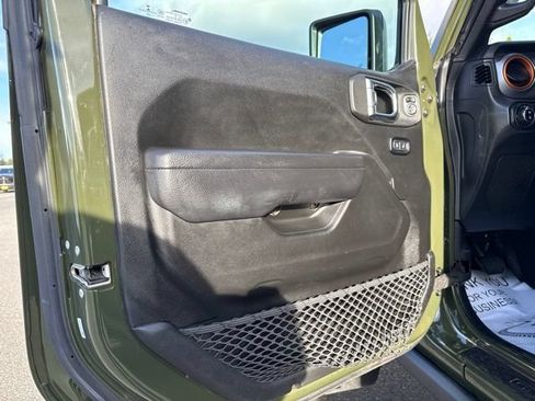 Used 2022 Jeep Gladiator Mojave w/ Trailer Tow Package AWD/4WD image 23
