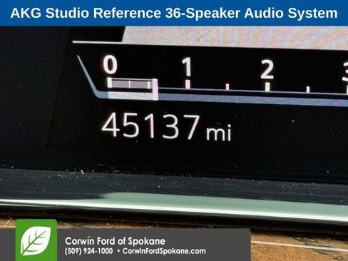 Used 2022 Cadillac Escalade Sport Platinum w/ LPO, ONYX Package image 4