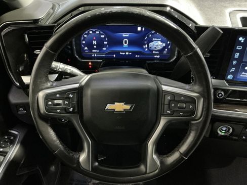 Used 2022 Chevrolet Silverado 1500 LT image 24