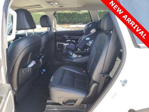 Used 2021 Kia Telluride EX w/ EX Premium Package image 10