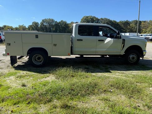 New 2026 Ford F350 XL w/ XL Chrome Package image 9