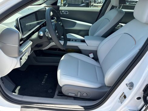 New 2025 Hyundai Ioniq 6 SEL RWD image 9