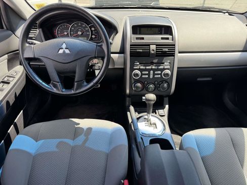 Used 2008 Mitsubishi Galant ES FWD image 10