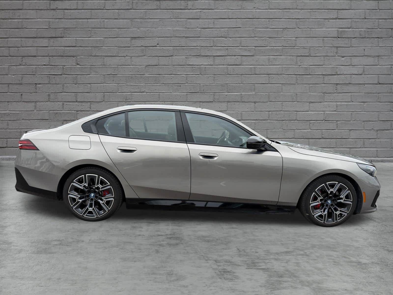 Used 2024 BMW i5 M60 w/ Premium Package AWD/4WD image 11