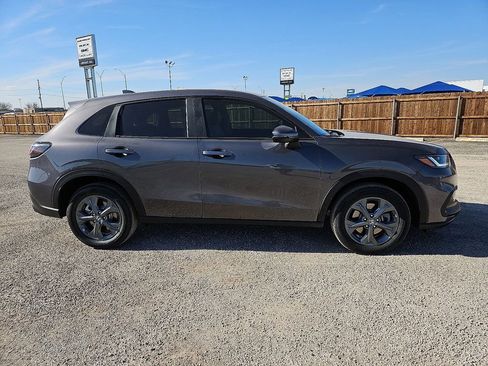 New 2026 Honda HR-V LX image 9