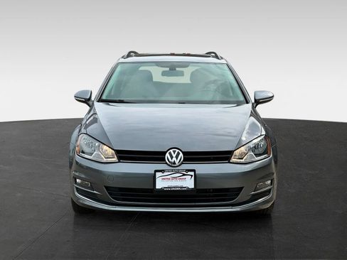 Used 2017 Volkswagen Golf S FWD image 2
