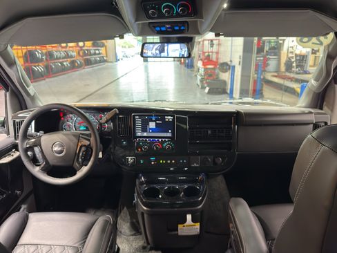 New 2026 GMC Savana 2500 w/ Driver Convenience Package RWD image 21