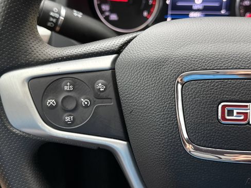 Used 2023 GMC Acadia SLE w/ Driver Convenience Package FWD image 22