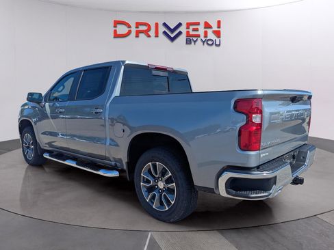 New 2026 Chevrolet Silverado 1500 LT image 3