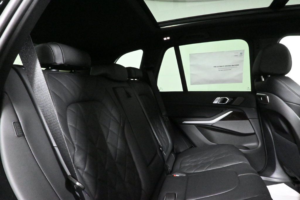 Used 2026 BMW X5 xDrive50e w/ M Sport Package AWD/4WD image 37