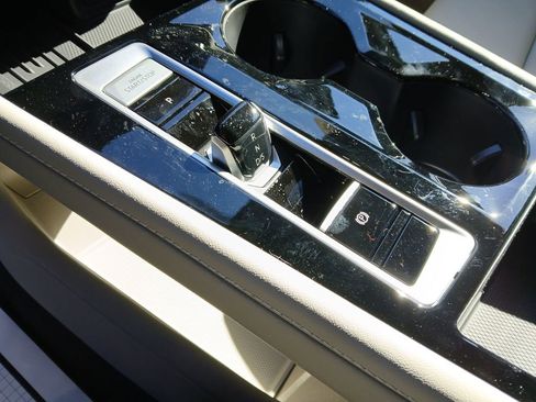 New 2026 Volkswagen Atlas SE image 22