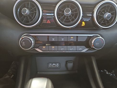 Used 2022 Nissan Sentra SV FWD image 18