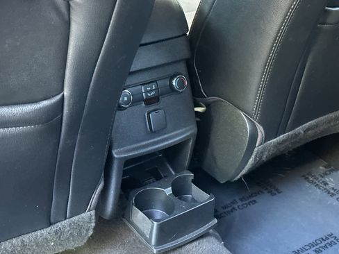 Used 2017 Ford Explorer XLT w/ Equipment Group 202A FWD image 14