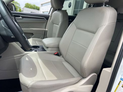 Used 2021 Volkswagen Atlas SE FWD image 29