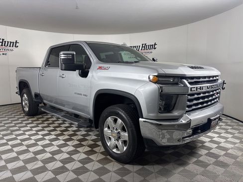 Used 2021 Chevrolet Silverado 2500 LTZ w/ LTZ Premium Package AWD/4WD image 3
