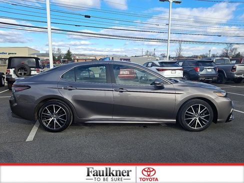 Certified 2023 Toyota Camry SE image 7