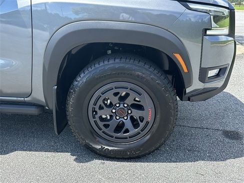 Certified 2025 Nissan Frontier PRO-4X w/ Pro Convenience Package image 13