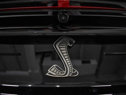 Used 2020 Ford Mustang Shelby GT500 w/ Technology Package RWD image 16