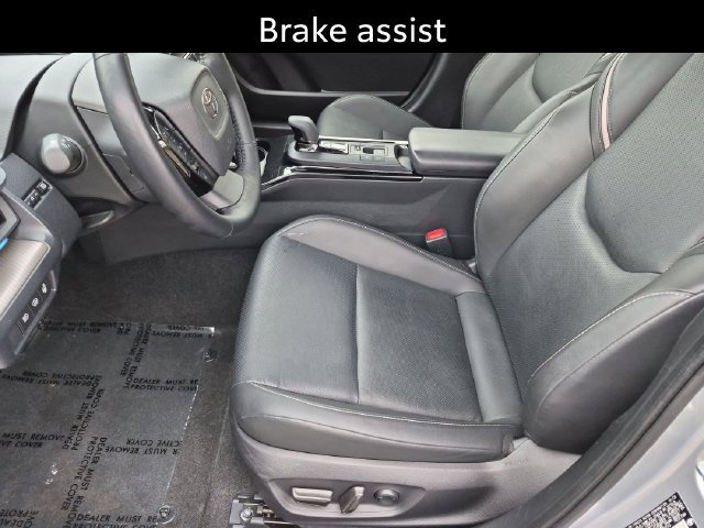 Certified 2025 Toyota Prius XLE FWD image 13