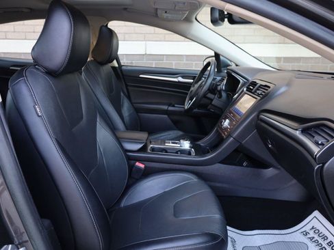 Used 2020 Ford Fusion Titanium FWD image 24