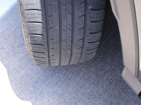 Used 2025 Honda CR-V EX-L image 30