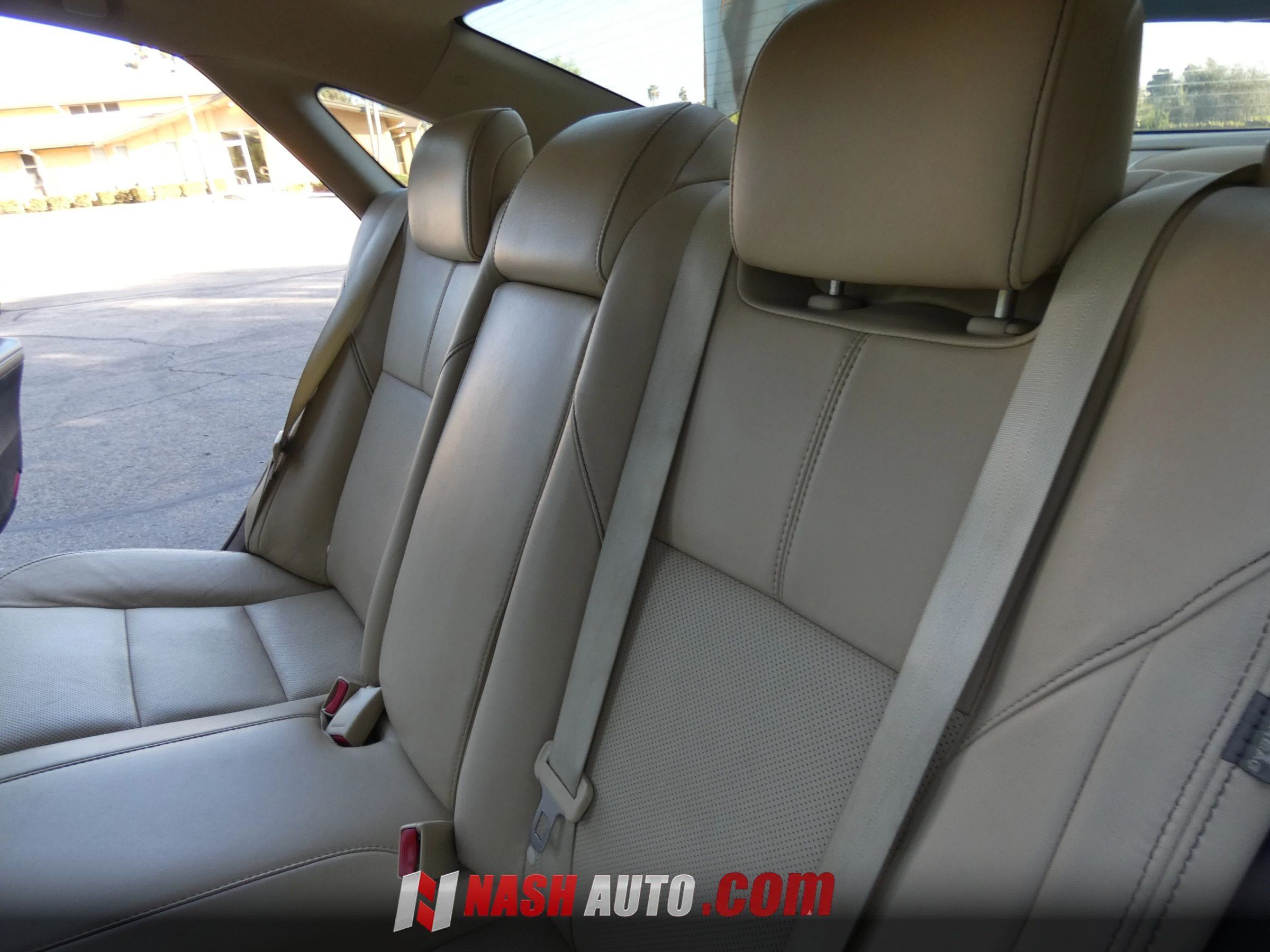Used 2013 Toyota Avalon Limited FWD image 42