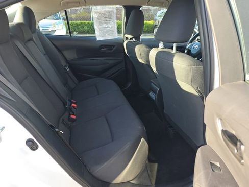 Used 2023 Toyota Corolla LE FWD image 10
