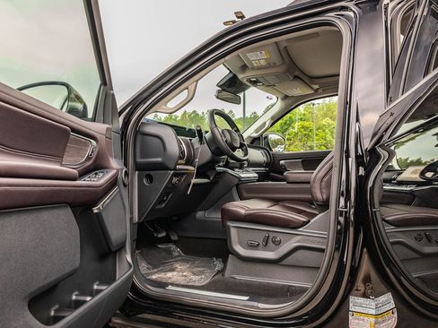 New 2026 Ford Expedition Platinum w/ Platinum Ultimate Package AWD/4WD image 20