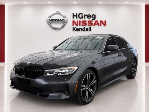 Used 2021 BMW 330i Sedan w/ Convenience Package RWD image 3