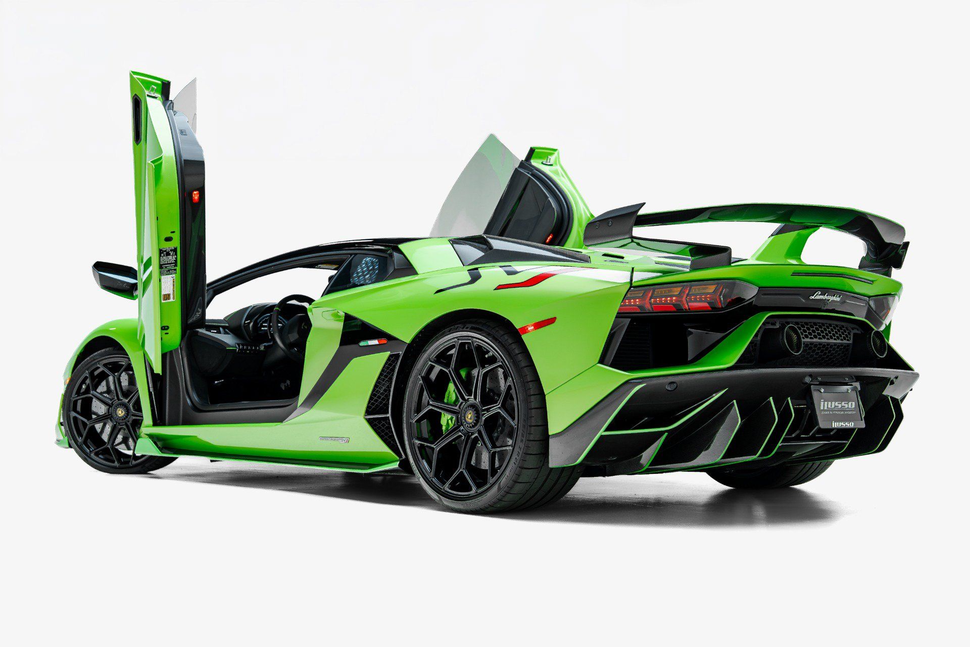 Used 2019 Lamborghini Aventador SVJ AWD/4WD image 28