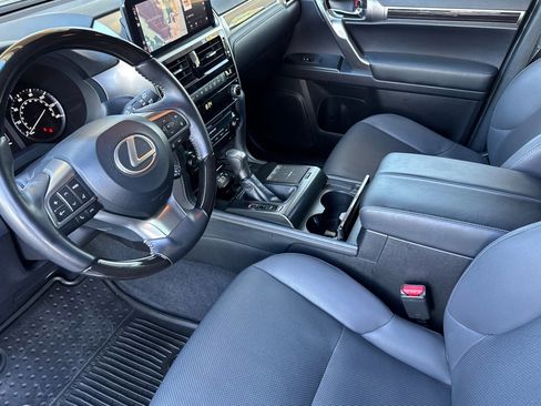 Certified 2023 Lexus GX 460 Premium w/ Premium Package AWD/4WD image 11