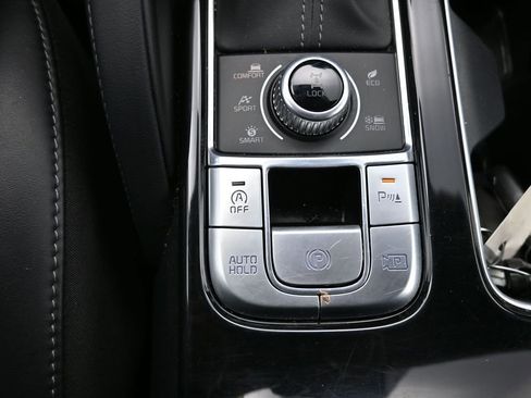 Used 2024 Kia Telluride SX Prestige AWD/4WD image 30