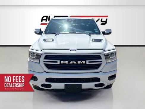 Used 2023 RAM 1500 Laramie AWD/4WD image 2