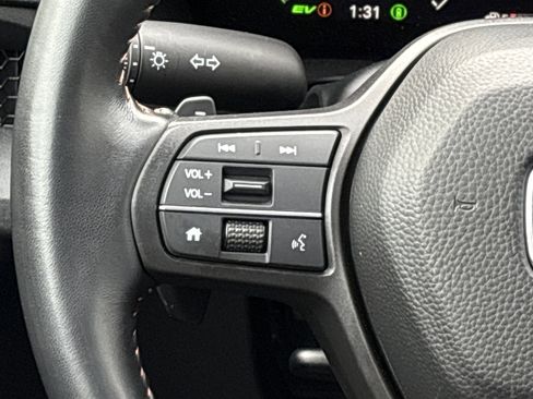 Used 2025 Honda CR-V Sport-L image 25