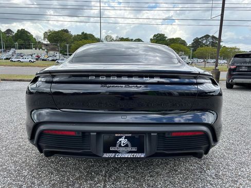 Used 2020 Porsche Taycan Turbo S image 7