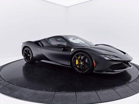 Used 2024 Ferrari SF90 Spider AWD/4WD image 20
