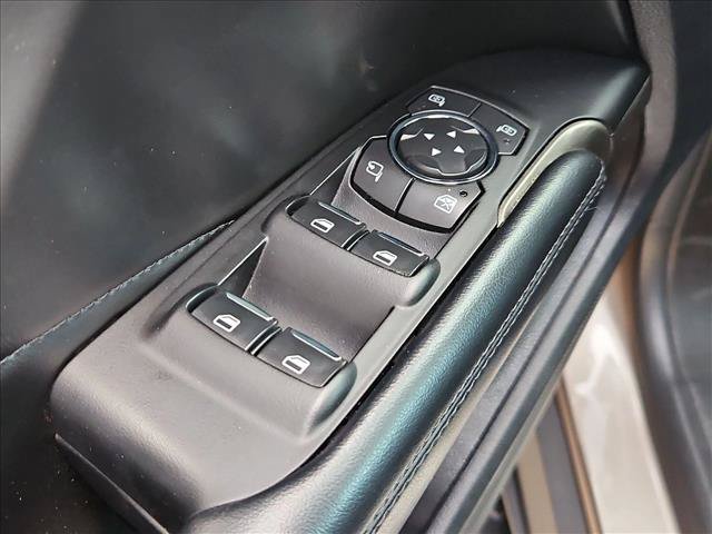 Used 2018 Lincoln MKC Select w/ Select Plus Package FWD image 19