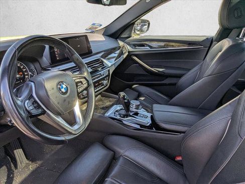 Used 2019 BMW 530e w/ Convenience Package image 17