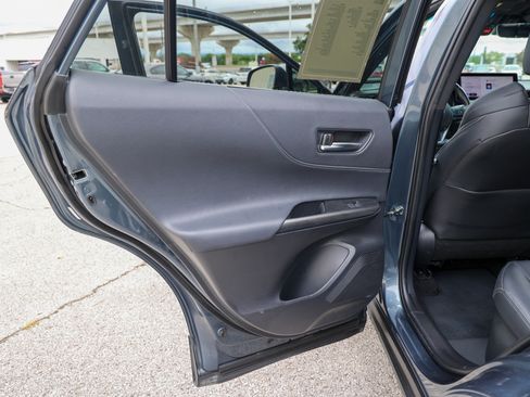 Certified 2024 Toyota Venza XLE AWD/4WD image 33