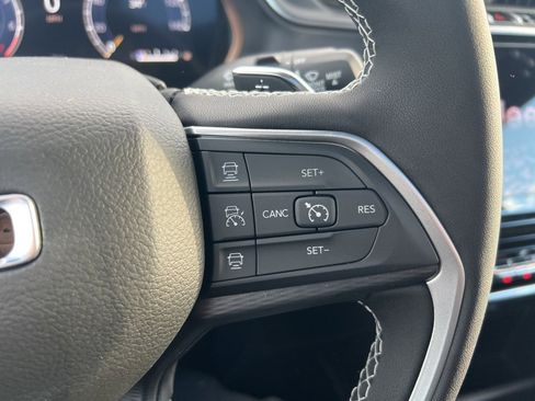 New 2025 Jeep Grand Cherokee Laredo X image 25