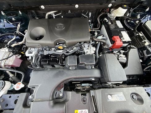 Certified 2025 Toyota RAV4 XLE w/ Convenience Package FWD image 18