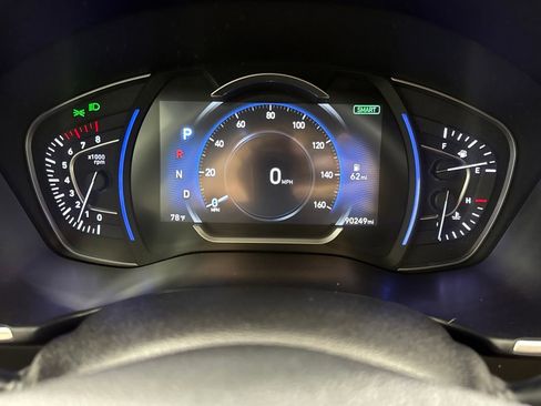 Used 2020 Hyundai Santa Fe SEL image 14