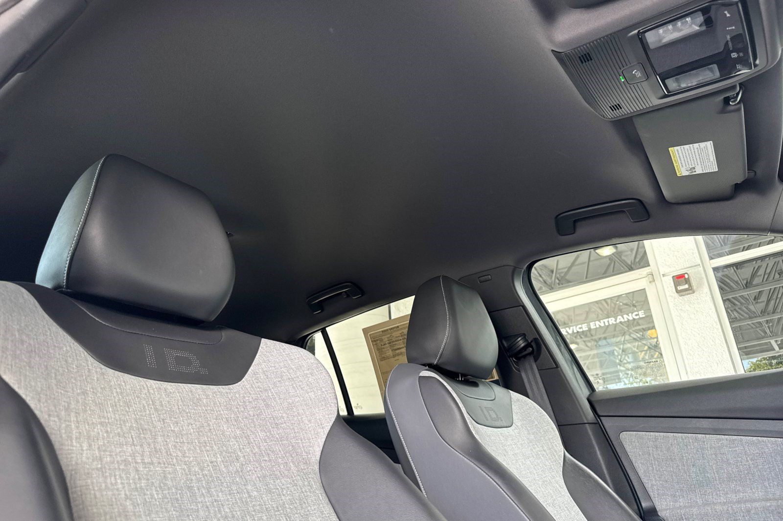 Used 2024 Volkswagen ID.4 Pro RWD image 21