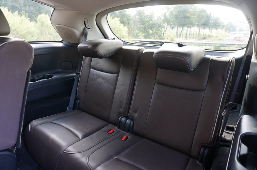 Used 2020 INFINITI QX60 Luxe w/ Essential Package FWD image 17