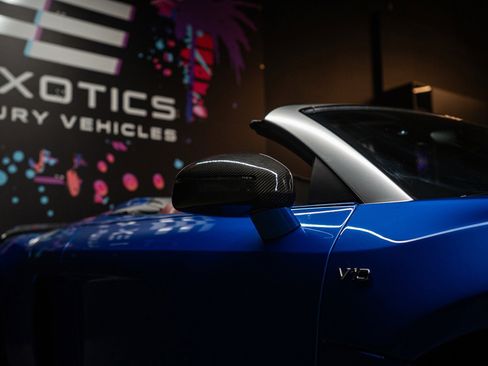 Used 2011 Audi R8 V10 image 15