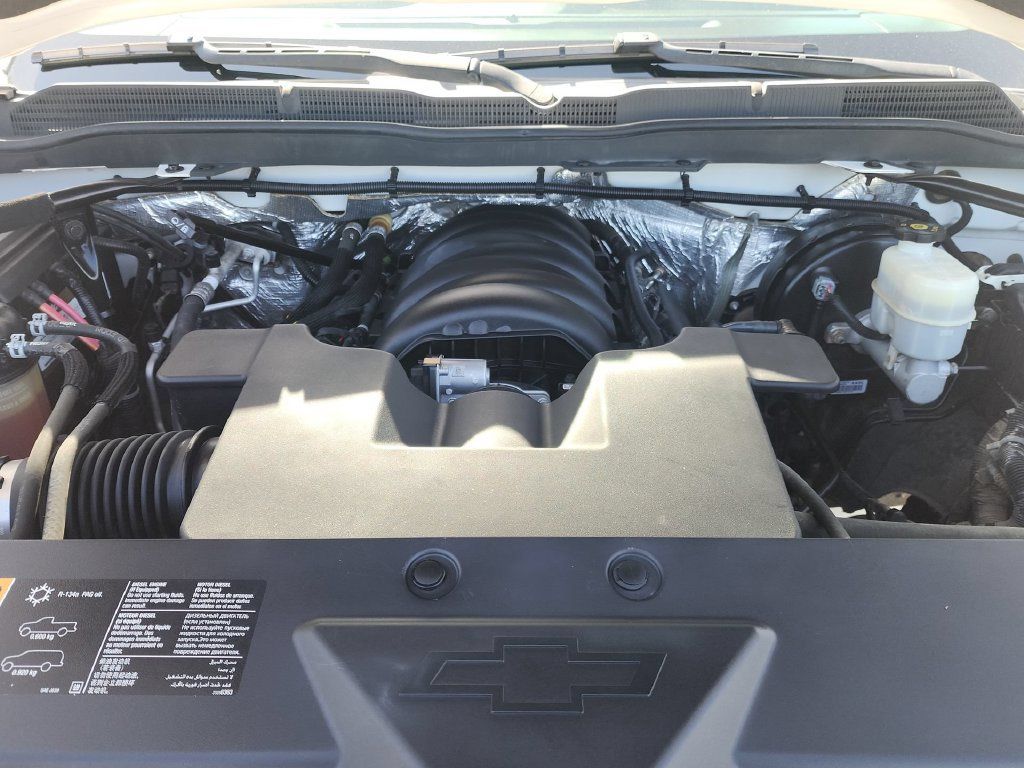 Used 2015 Chevrolet Silverado 1500 LT w/ LT Convenience Package AWD/4WD image 23