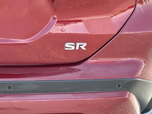 Certified 2022 Nissan Kicks SR FWD image 9