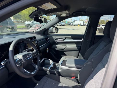 New 2026 GMC Terrain Elevation w/ Black Edition AWD/4WD image 12